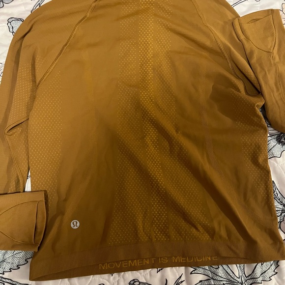 Lululemon Swiftly 1/2 zip - Picture 5 of 5